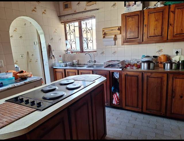 3 BEDROOM HOUSE FOR SALE IN CRAIGIEBURN